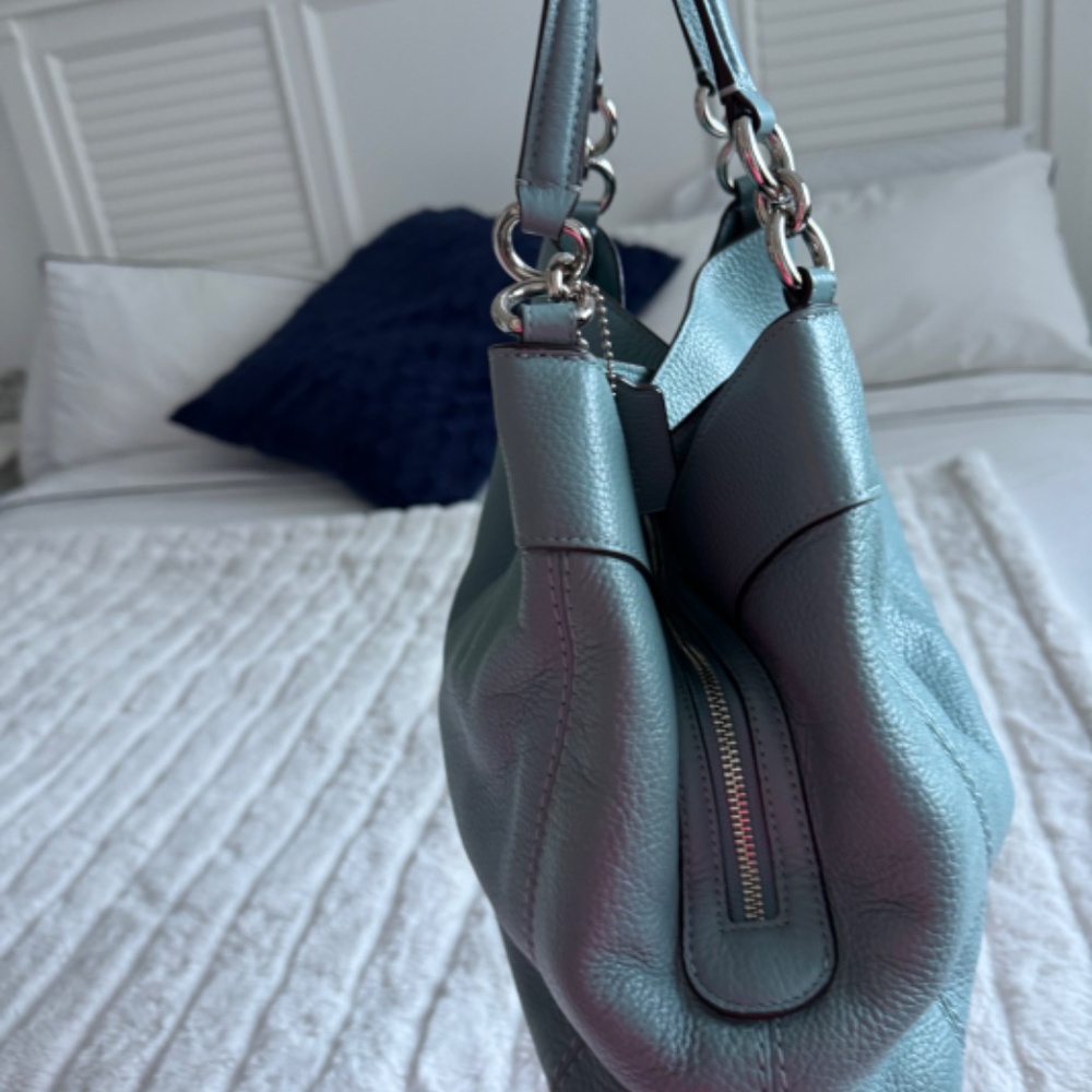 Handbag - Picture 2 of 4